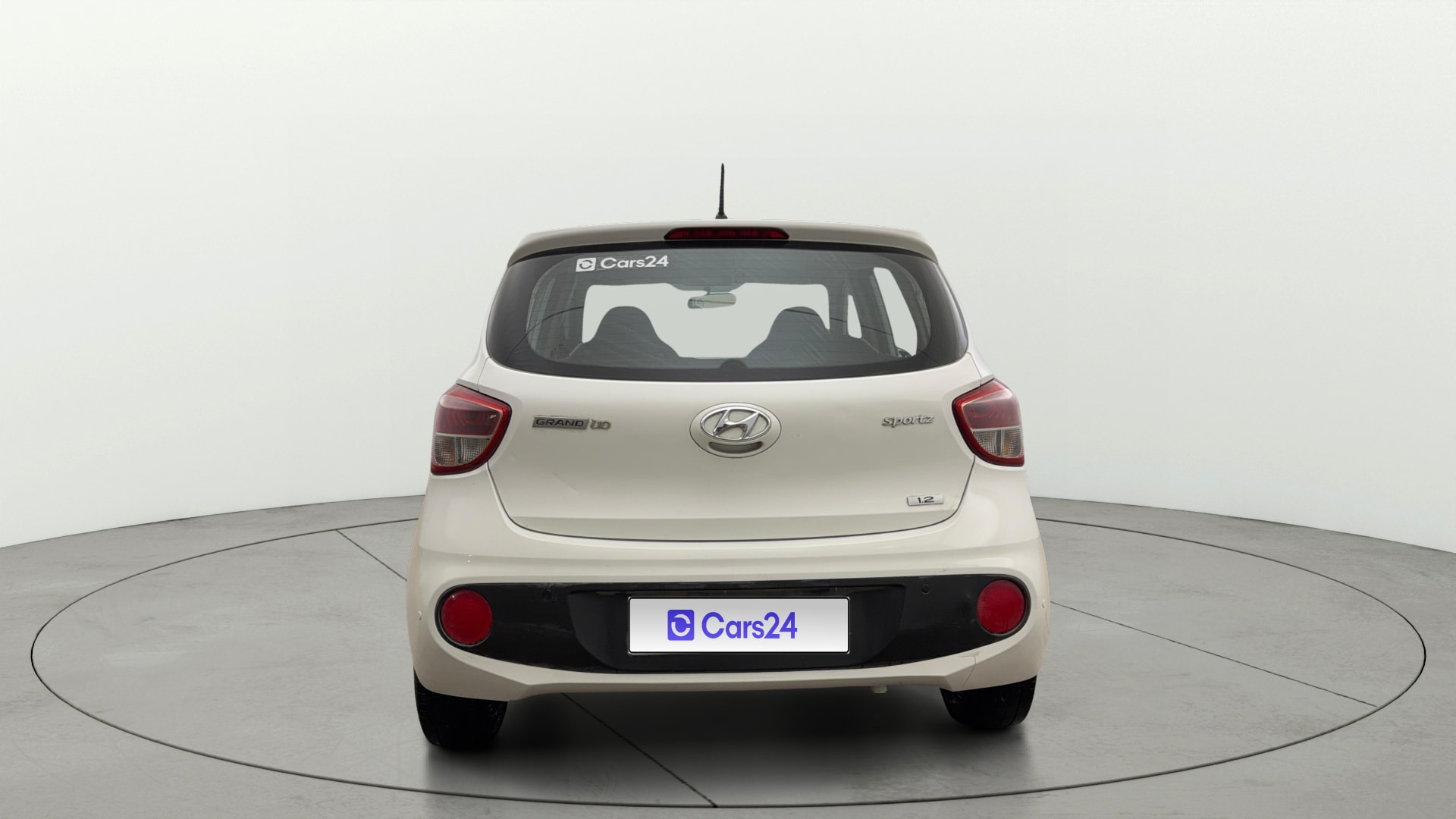 View 2018 Hyundai Grand i10 Sportz 1.2 Kappa Image 38 Used 2018 Hyundai Grand i10 Sportz 1.2 Kappa Image 38