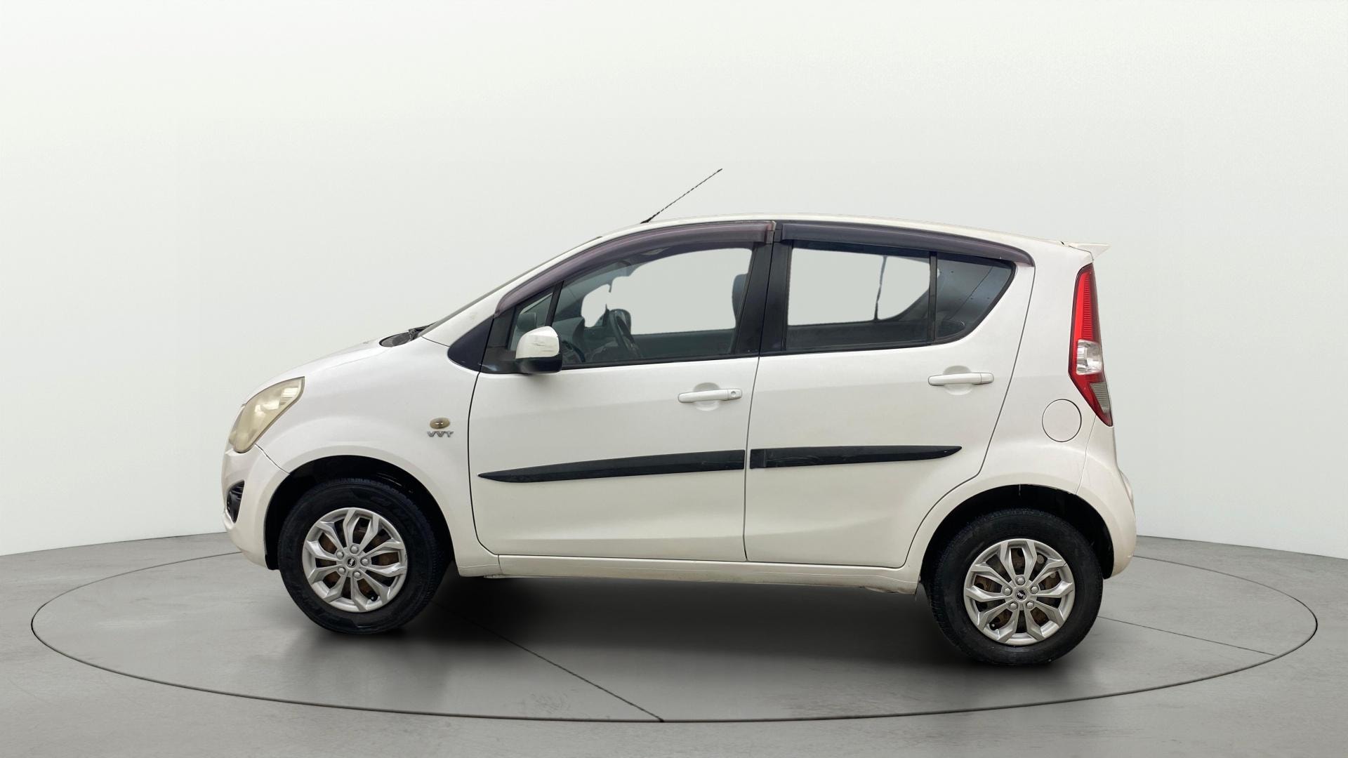 View 2015 Maruti Suzuki 1000 Base Variant Image 5 Used 2015 Maruti Suzuki 1000 Base Variant Image 5