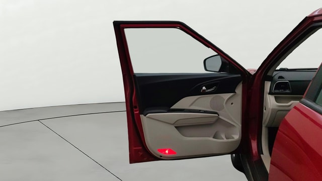 View Mahindra XUV300 Image 38 Used Mahindra XUV300 Image 38