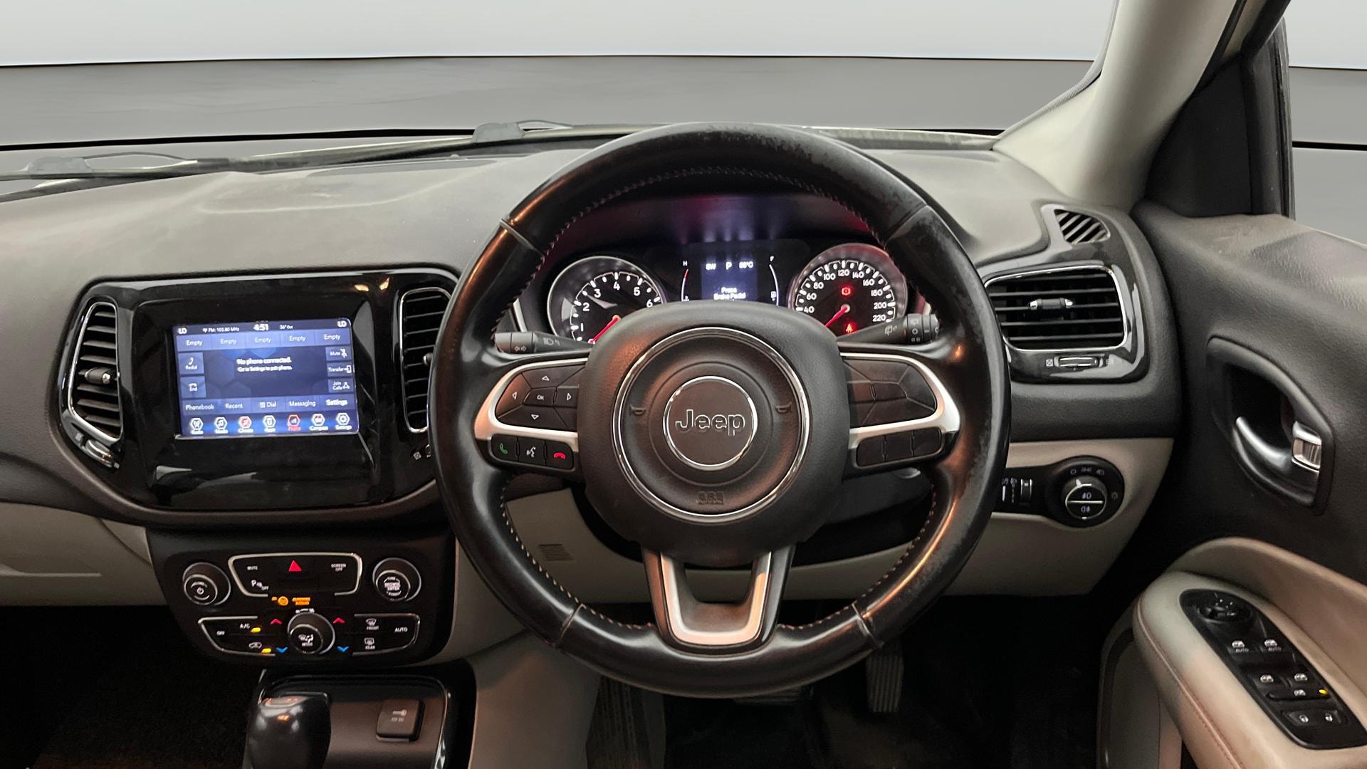 View 2018 Jeep Compass Limited 1.4 Multi AIR Petrol DDCT AT BS IV Image 20 Used 2018 Jeep Compass Limited 1.4 Multi AIR Petrol DDCT AT BS IV Image 20
