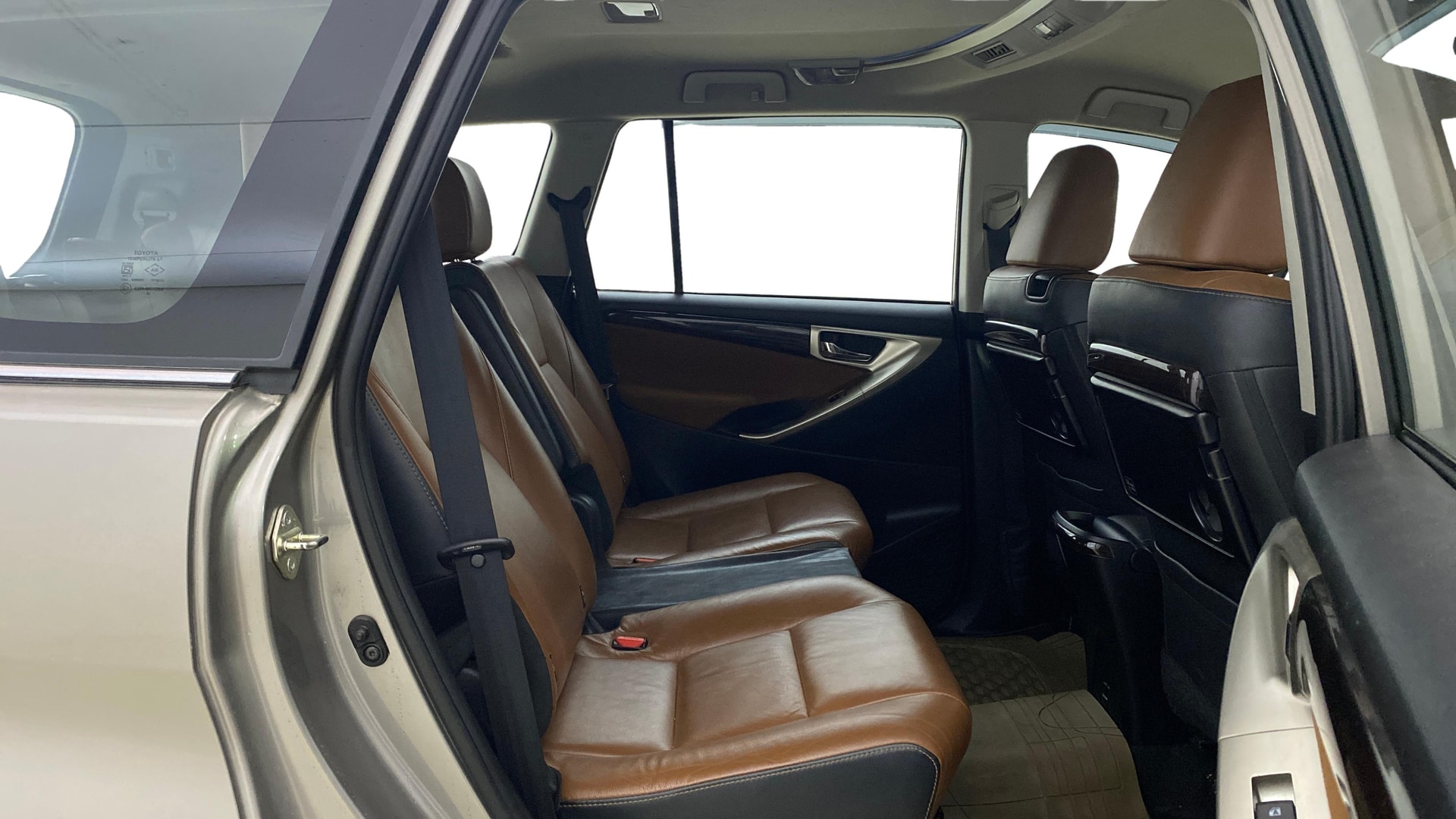 Used 2018 Toyota Innova Crysta Used 2018 Toyota Innova Crysta