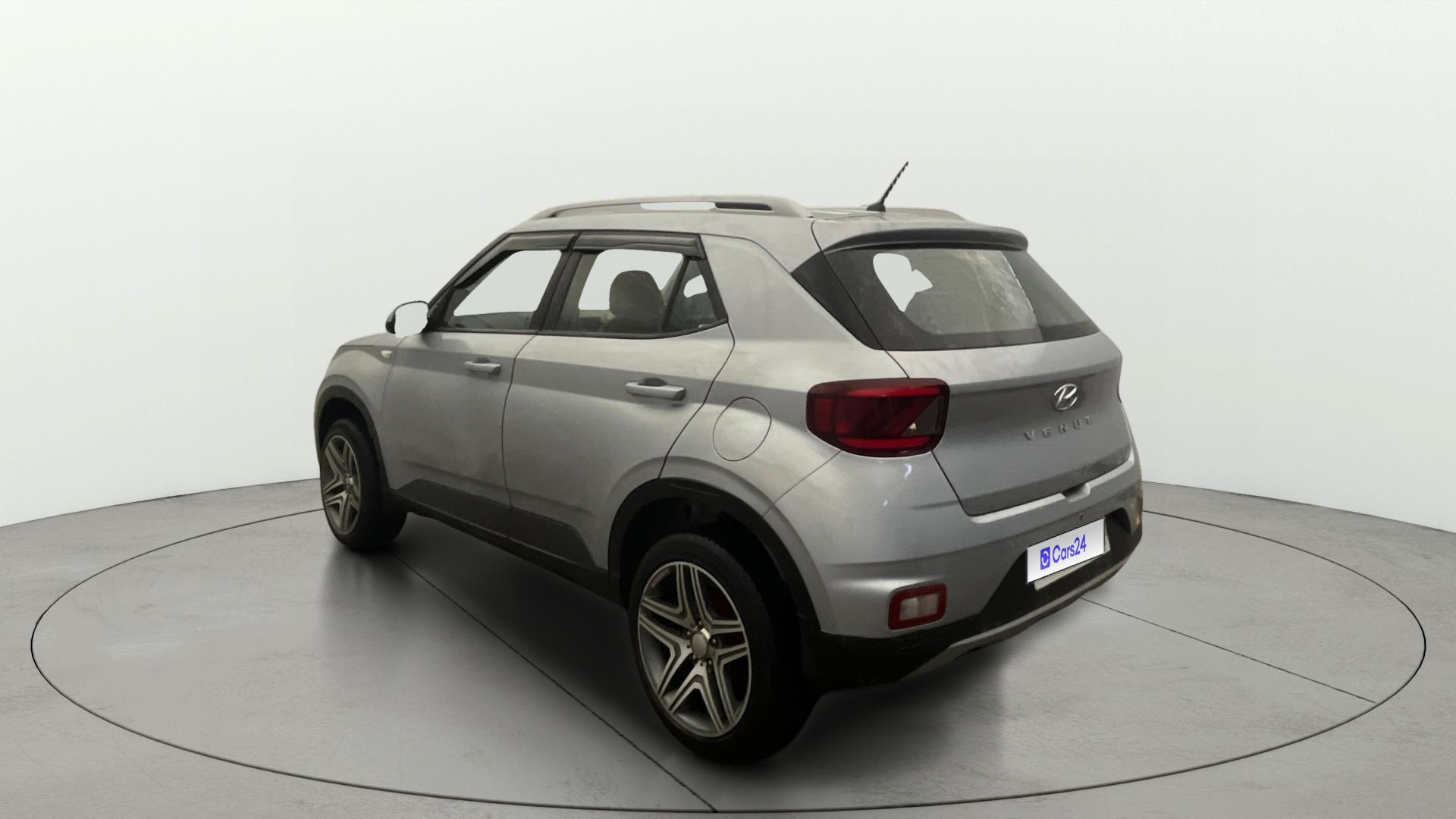 View 2021 Hyundai Venue S 1.2 Petrol Image 2 Used 2021 Hyundai Venue S 1.2 Petrol Image 2