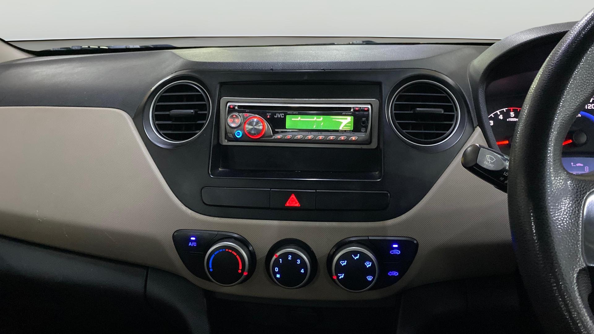 View 2020 Hyundai Grand i10 1.2 Magna Diesel Image 30 Used 2020 Hyundai Grand i10 1.2 Magna Diesel Image 30