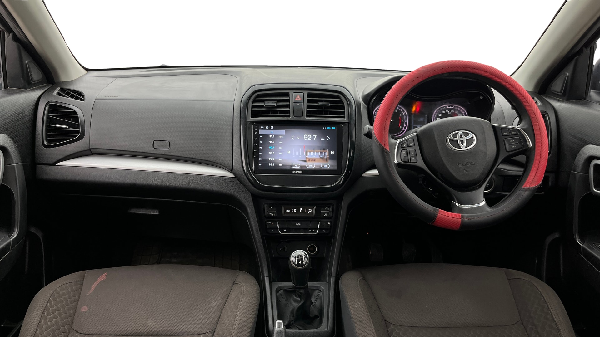 View 2022 Toyota Urban Cruiser High MT Image 16 Used 2022 Toyota Urban Cruiser High MT Image 16