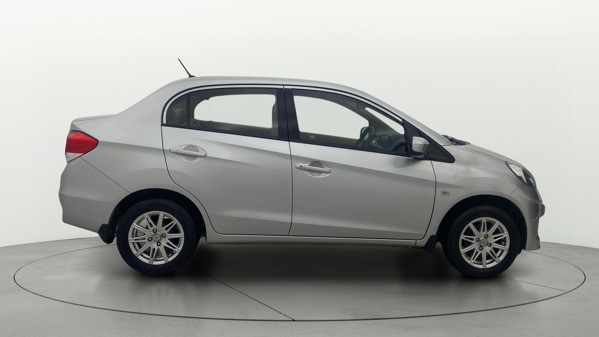 View 2014 Honda Amaze E MT Petrol BS IV Image 8 Used 2014 Honda Amaze E MT Petrol BS IV Image 8