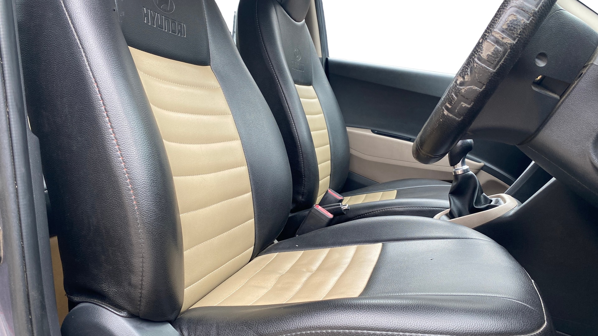 View 2016 Hyundai Grand i10 Sportz 1.2 Kappa Image 26 Used 2016 Hyundai Grand i10 Sportz 1.2 Kappa Image 26