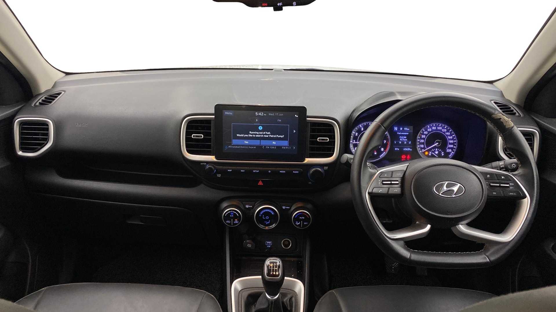 View 2020 Hyundai Venue SX (O) 1.0 iMT Petrol Image 31 Used 2020 Hyundai Venue SX (O) 1.0 iMT Petrol Image 31