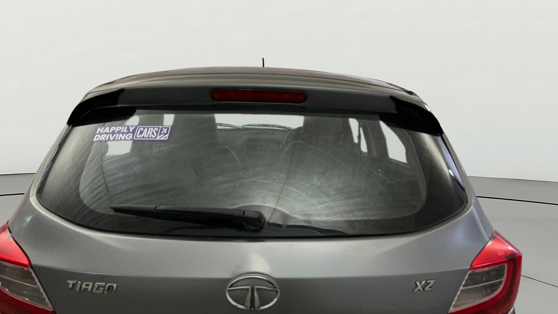 View 2018 Tata Tiago Revotorq XB Image 3 Used 2018 Tata Tiago Revotorq XB Image 3