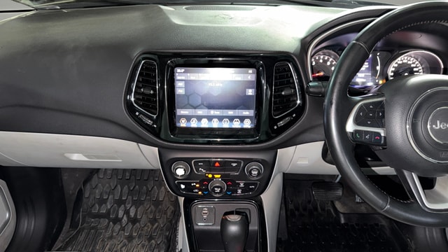 View Jeep Compass Image 17 Used Jeep Compass Image 17