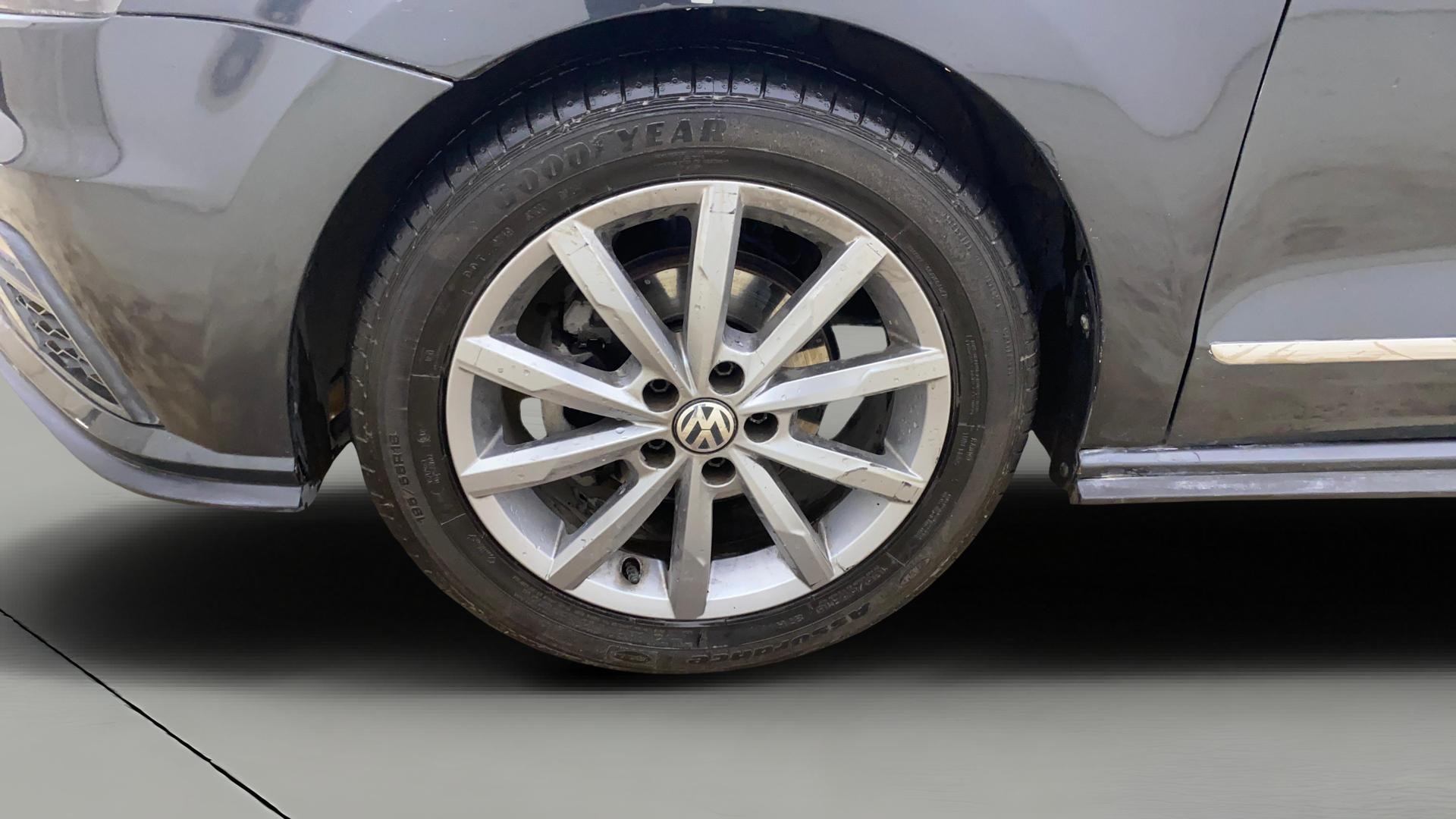 View 2022 Volkswagen Vento 1.2 L TSI Comfortline Petrol AT Image 28 Used 2022 Volkswagen Vento 1.2 L TSI Comfortline Petrol AT Image 28