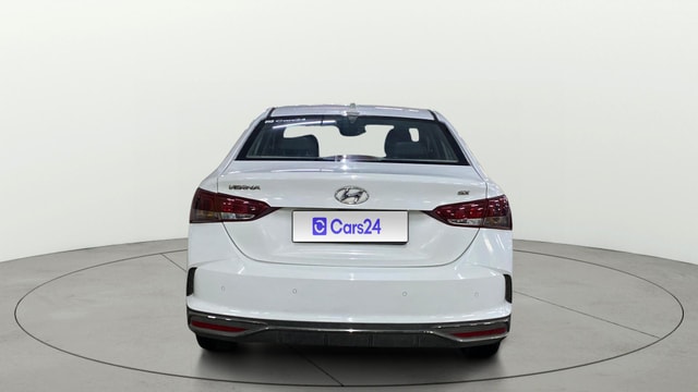 View Hyundai Verna Image 43 Used Hyundai Verna Image 43