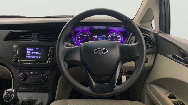View Mahindra Marazzo Image 14 Used Mahindra Marazzo Image 14