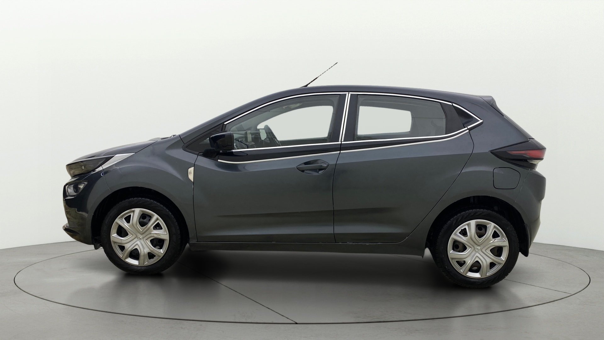 View 2020 Tata Altroz XT Petrol Image 6 Used 2020 Tata Altroz XT Petrol Image 6