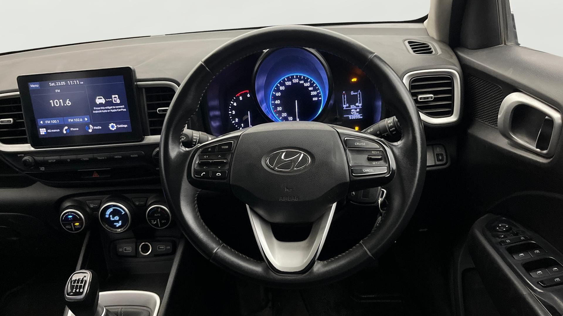 View 2022 Hyundai Venue SX 1.5 Diesel Image 13 Used 2022 Hyundai Venue SX 1.5 Diesel Image 13
