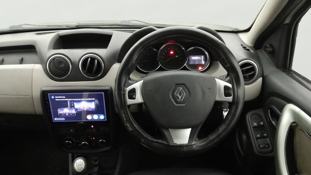View Renault Duster Image 12 Used Renault Duster Image 12