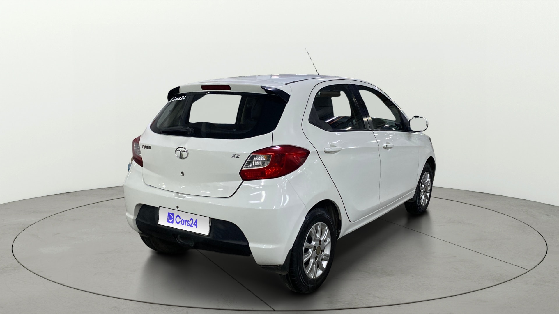View 2016 Tata Tiago Revotorq XB Image 43 Used 2016 Tata Tiago Revotorq XB Image 43