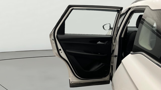 View MG Hector Image 23 Used MG Hector Image 23