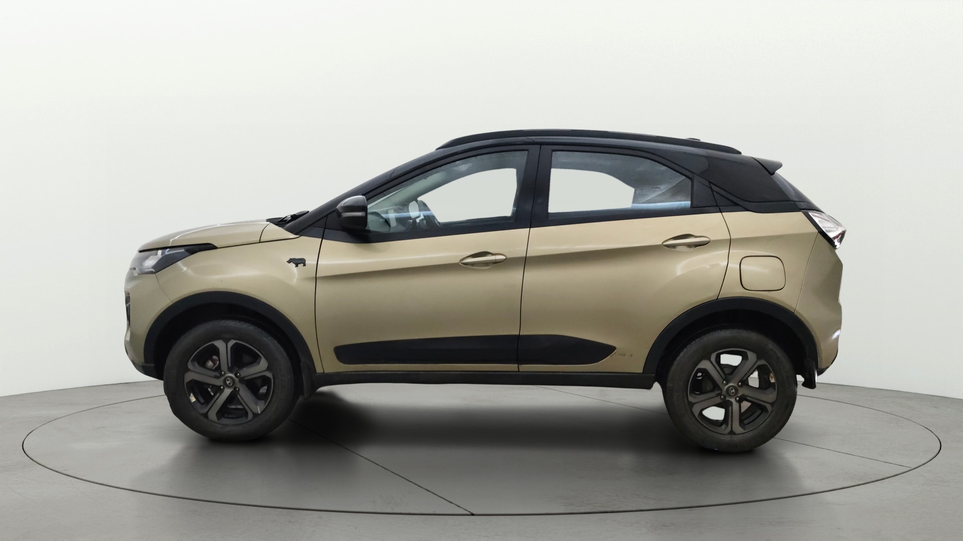 View 2022 Tata Nexon Revotorq Kaziranga XZA Plus AMT Image 27 Used 2022 Tata Nexon Revotorq Kaziranga XZA Plus AMT Image 27