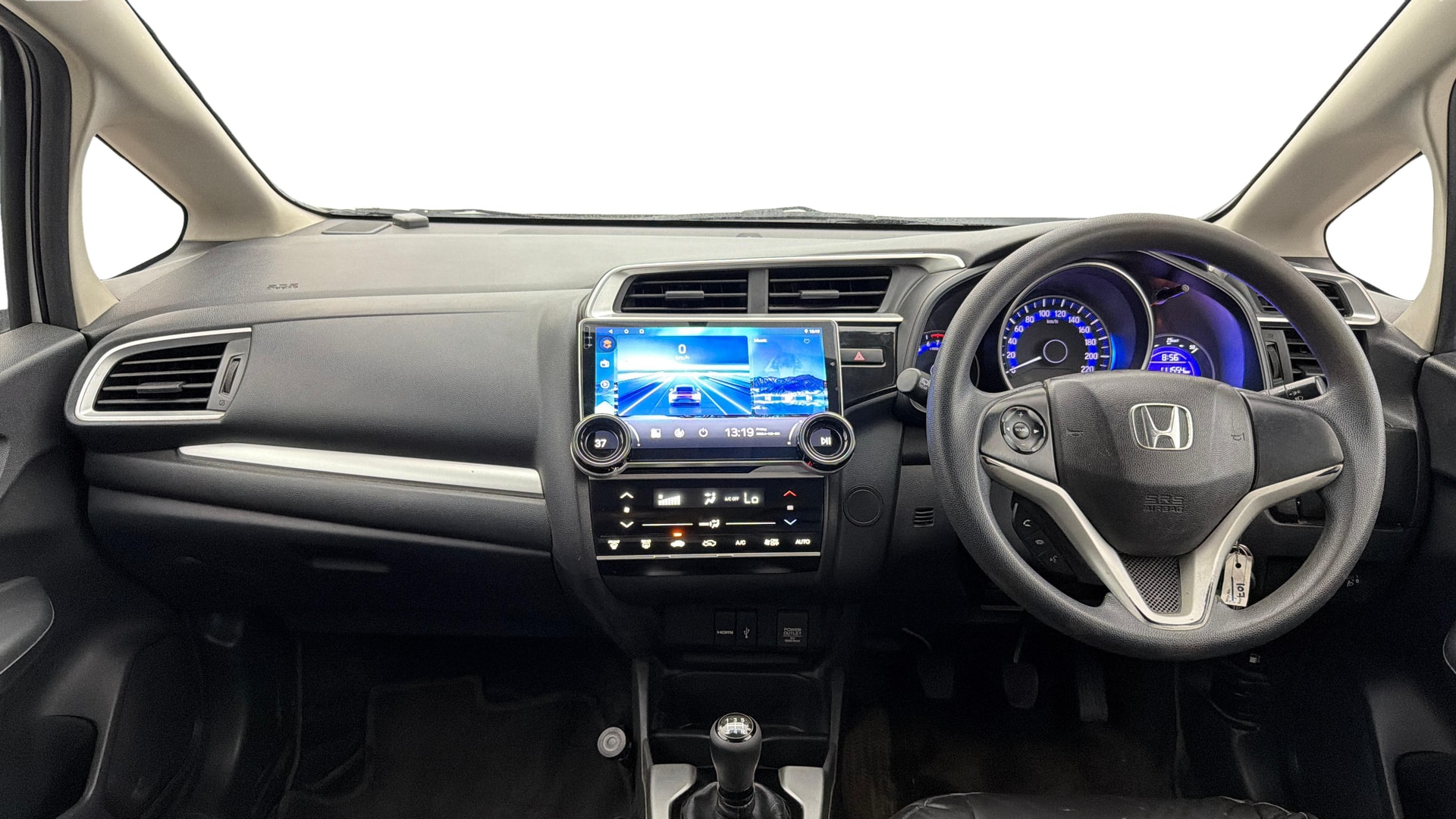 View 2017 Honda WR-V S MT Diesel Edge Edition Image 15 Used 2017 Honda WR-V S MT Diesel Edge Edition Image 15