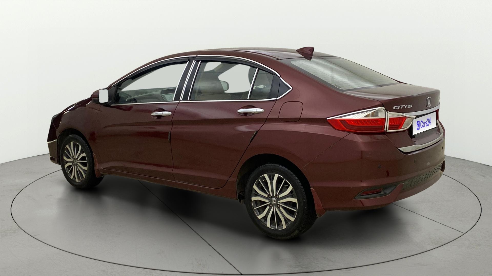 View 2017 Honda City ZX MT Diesel Anniversary Edition Image 2 Used 2017 Honda City ZX MT Diesel Anniversary Edition Image 2