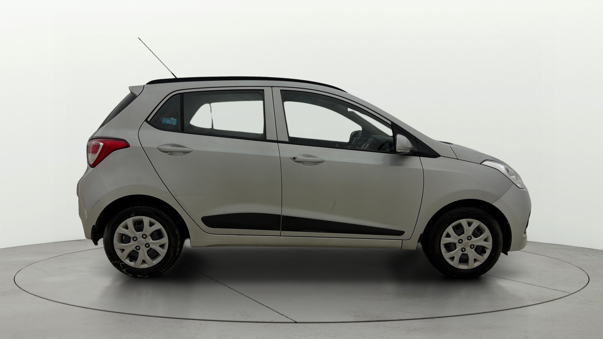 View 2016 Hyundai Grand i10 Sportz 1.2 Kappa Image 8 Used 2016 Hyundai Grand i10 Sportz 1.2 Kappa Image 8
