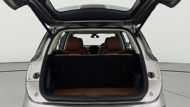 View MG Hector Plus Image 43 Used MG Hector Plus Image 43