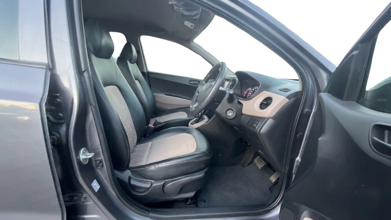 View 2017 Hyundai Grand i10 1.2 Magna Petrol AT Image 26 Used 2017 Hyundai Grand i10 1.2 Magna Petrol AT Image 26