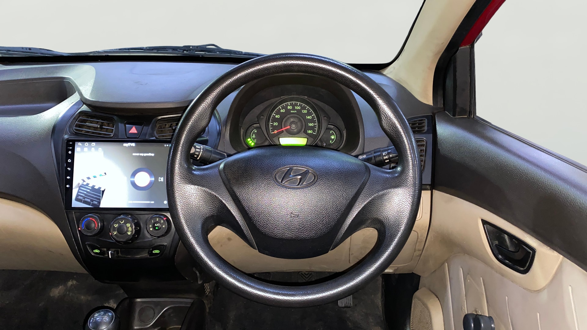 View 2015 Hyundai EON D-Lite Plus Image 20 Used 2015 Hyundai EON D-Lite Plus Image 20