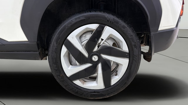 View Nissan Magnite Image 7 Used Nissan Magnite Image 7
