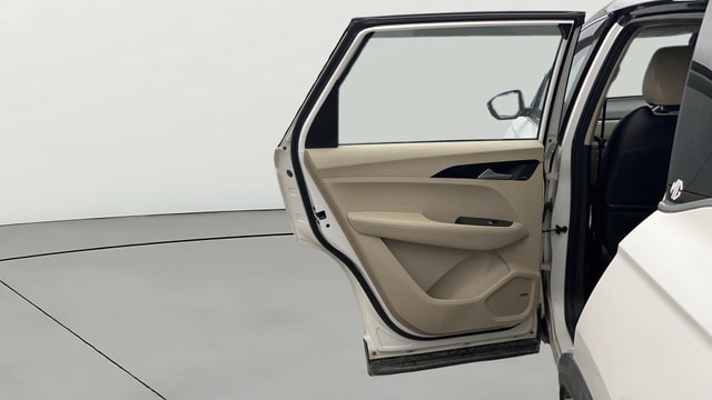 View MG Hector Image 15 Used MG Hector Image 15