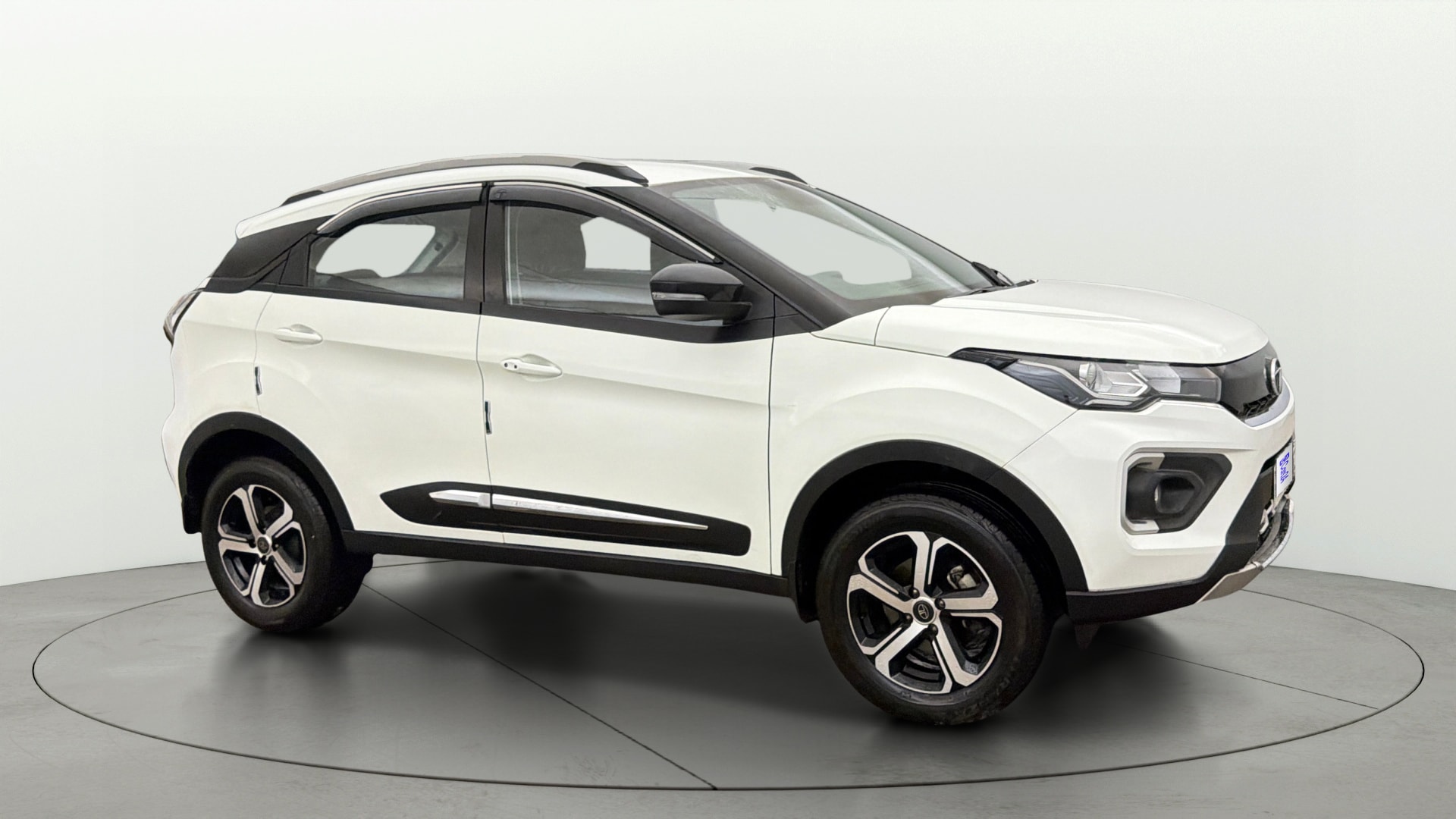 View 2022 Tata Nexon Revotron XE Image 21 Used 2022 Tata Nexon Revotron XE Image 21