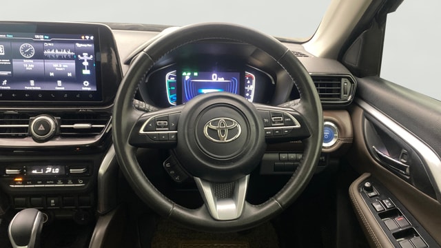 View Toyota Urban Cruiser Hyryder Image 20 Used Toyota Urban Cruiser Hyryder Image 20