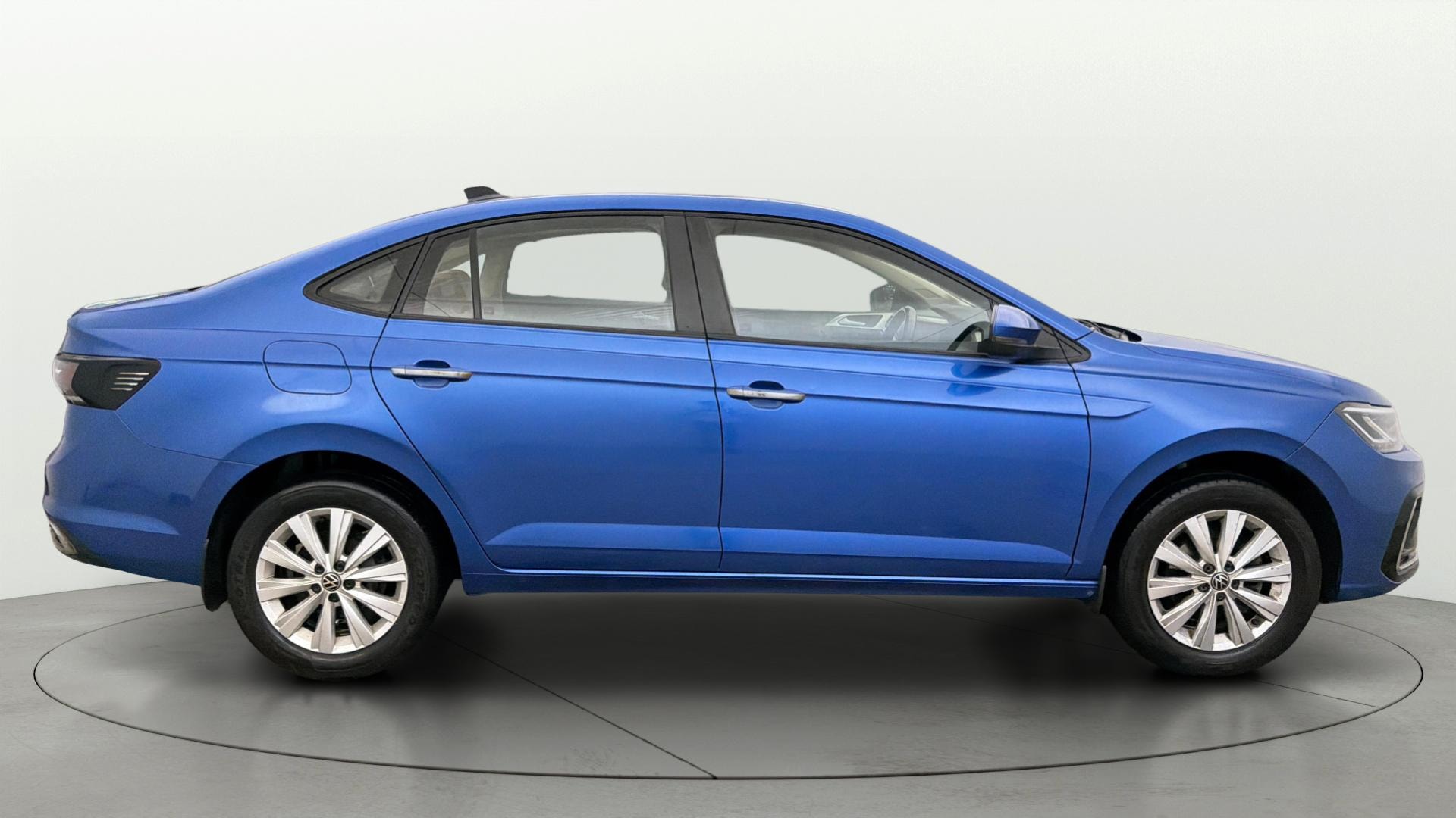 View 2022 Volkswagen Virtus Topline 1.0 TSI MT Image 9 Used 2022 Volkswagen Virtus Topline 1.0 TSI MT Image 9