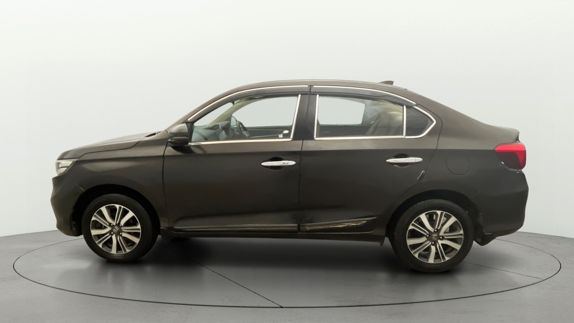 View 2023 Honda Amaze E MT Petrol BS IV Image 6 Used 2023 Honda Amaze E MT Petrol BS IV Image 6