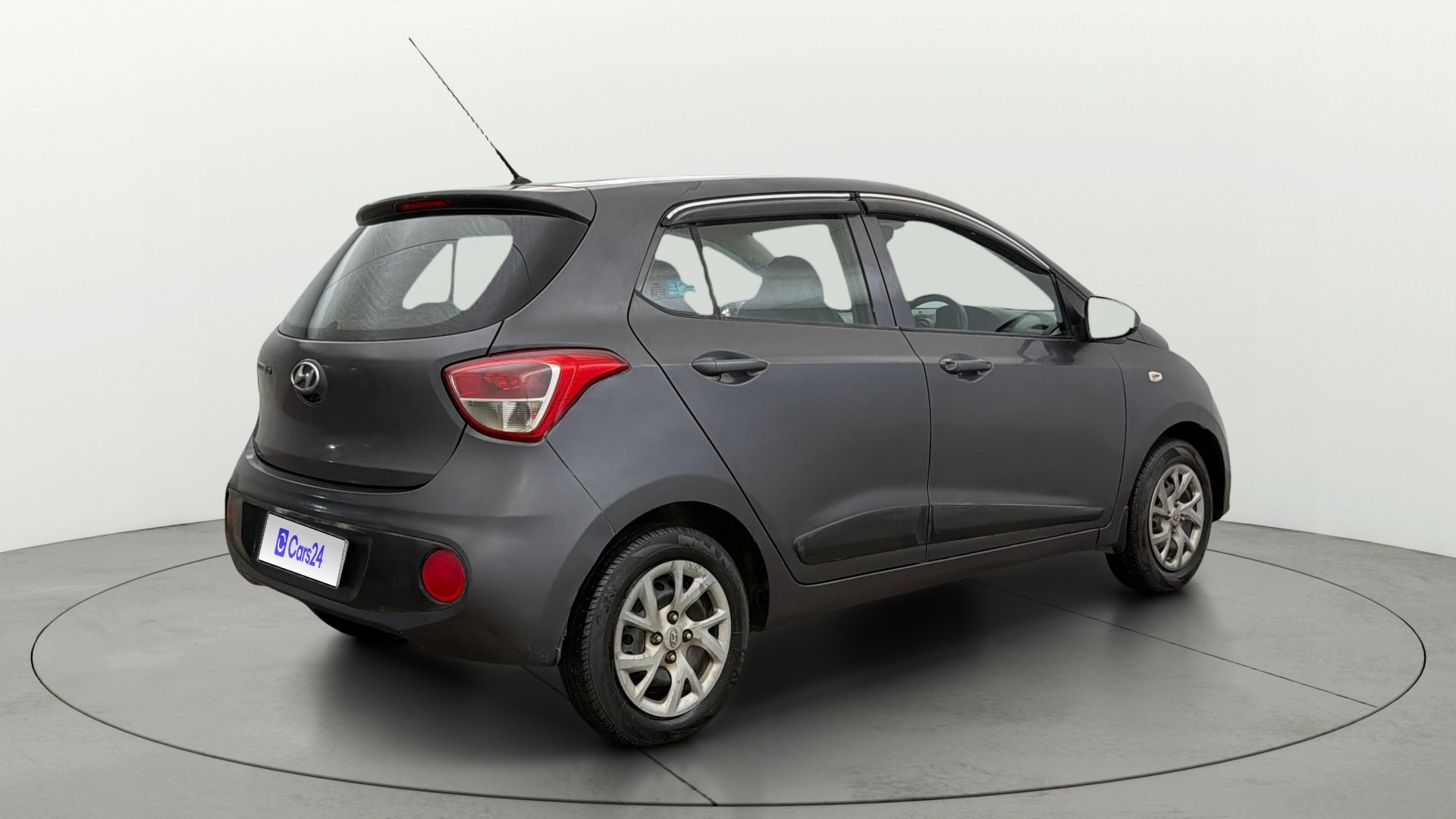View 2018 Hyundai Grand i10 Magna 1.2 Kappa VTVT Image 41 Used 2018 Hyundai Grand i10 Magna 1.2 Kappa VTVT Image 41