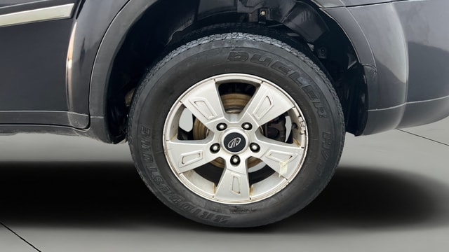 View Mahindra XUV500 Image 11 Used Mahindra XUV500 Image 11