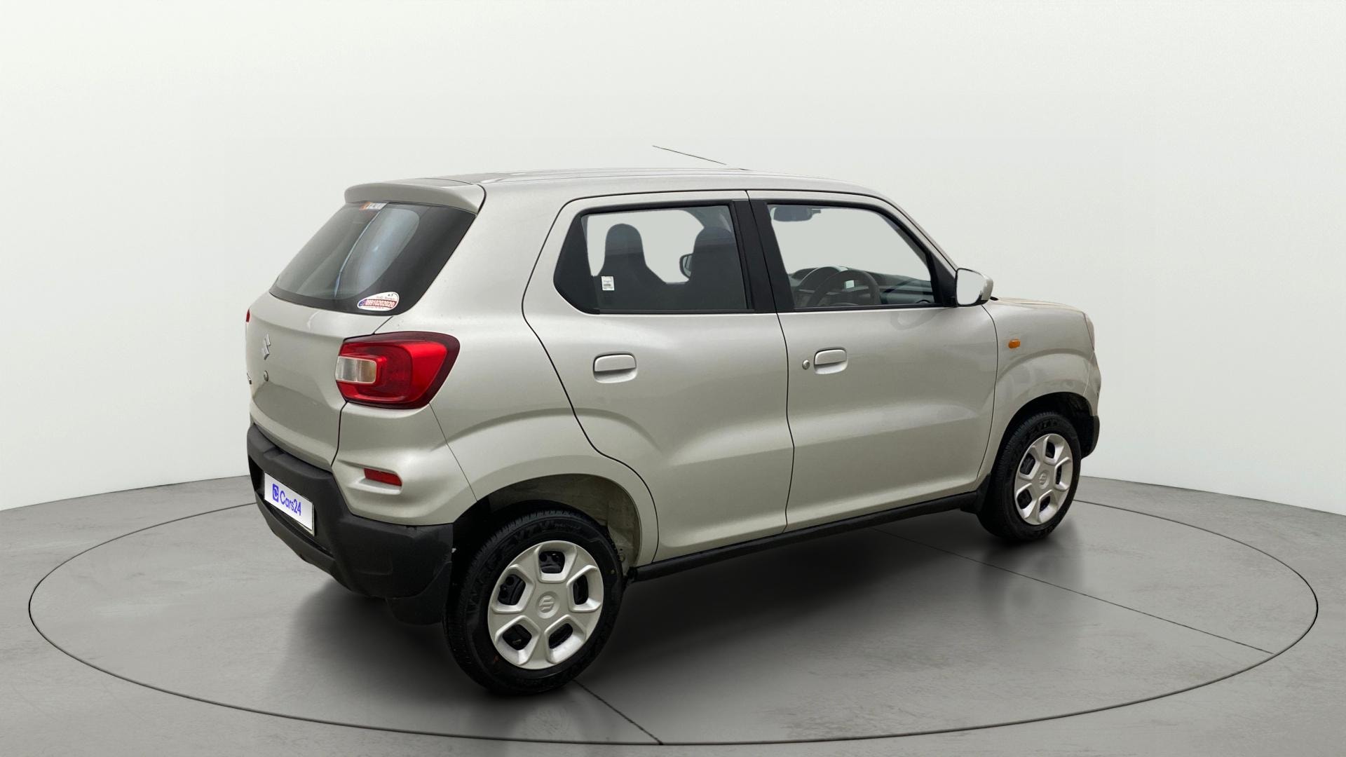 View 2025 Maruti Suzuki 1000 Base Variant Image 41 Used 2025 Maruti Suzuki 1000 Base Variant Image 41