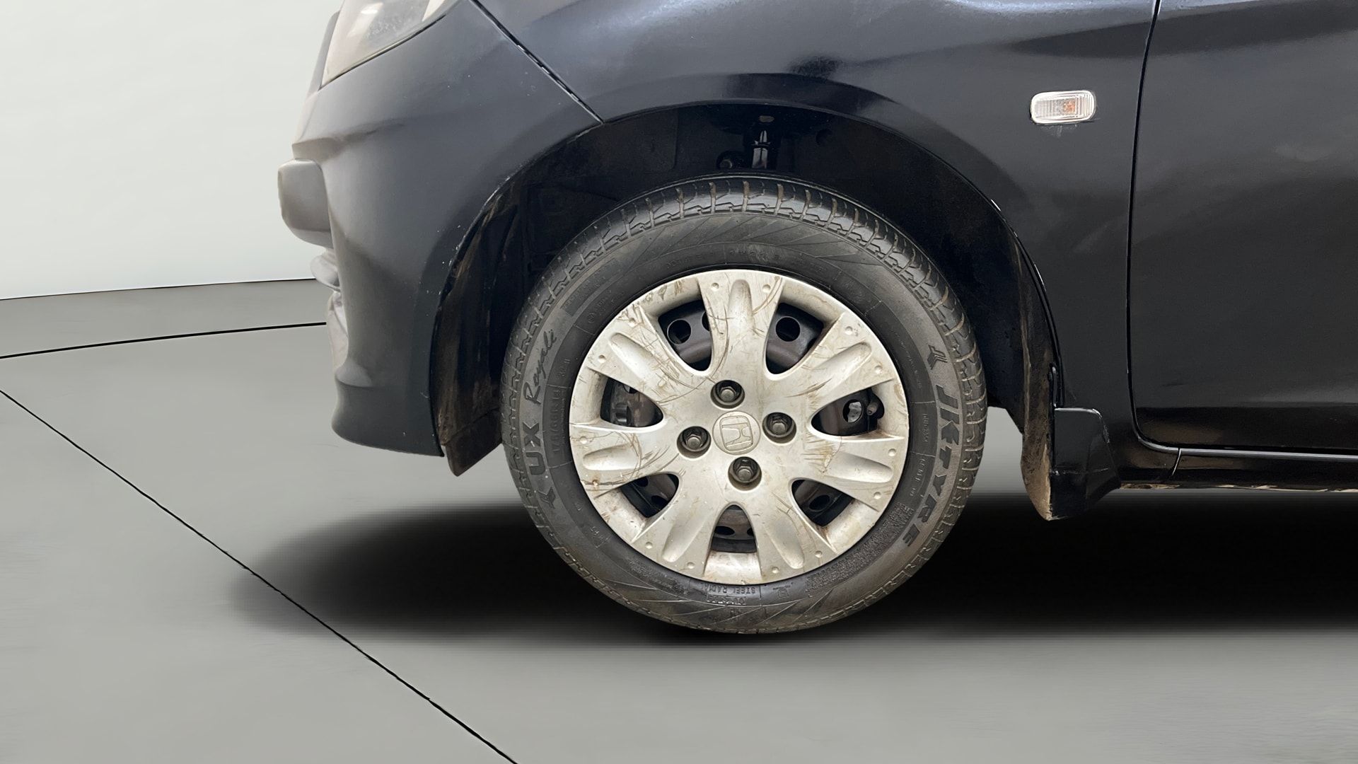 View 2013 Honda Amaze E MT Petrol BS IV Image 27 Used 2013 Honda Amaze E MT Petrol BS IV Image 27