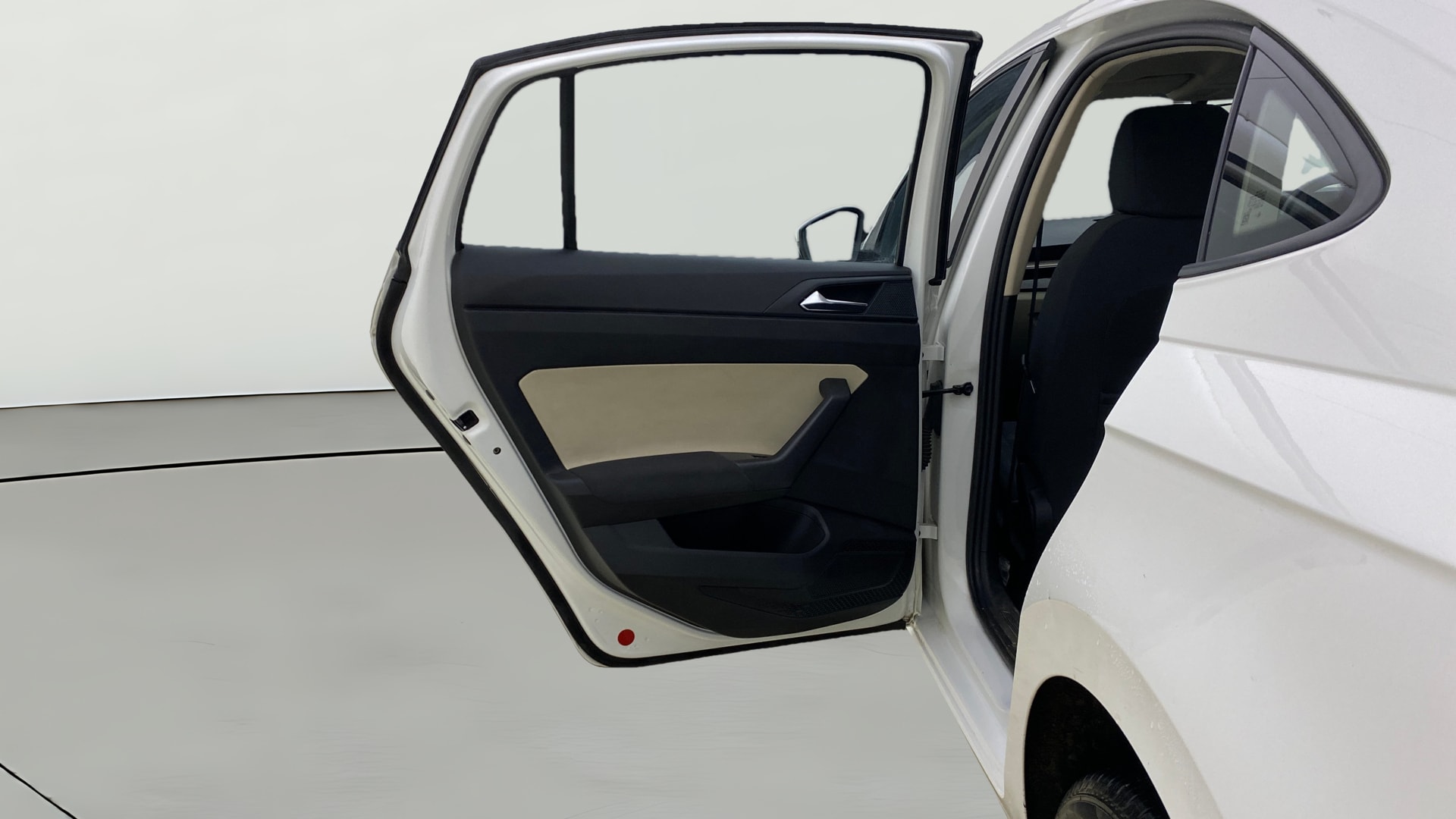 View 2023 Skoda Slavia Ambition 1.0 TSI MT Image 23 Used 2023 Skoda Slavia Ambition 1.0 TSI MT Image 23