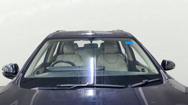 View Mahindra XUV700 Image 36 Used Mahindra XUV700 Image 36