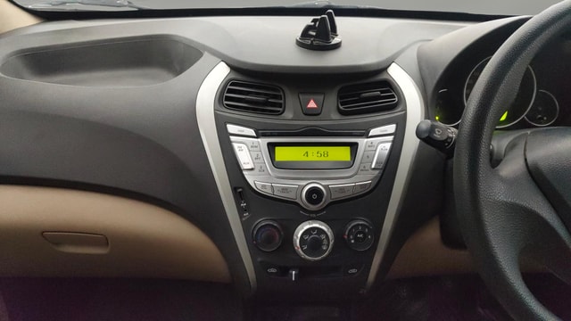 View Hyundai EON Image 17 Used Hyundai EON Image 17