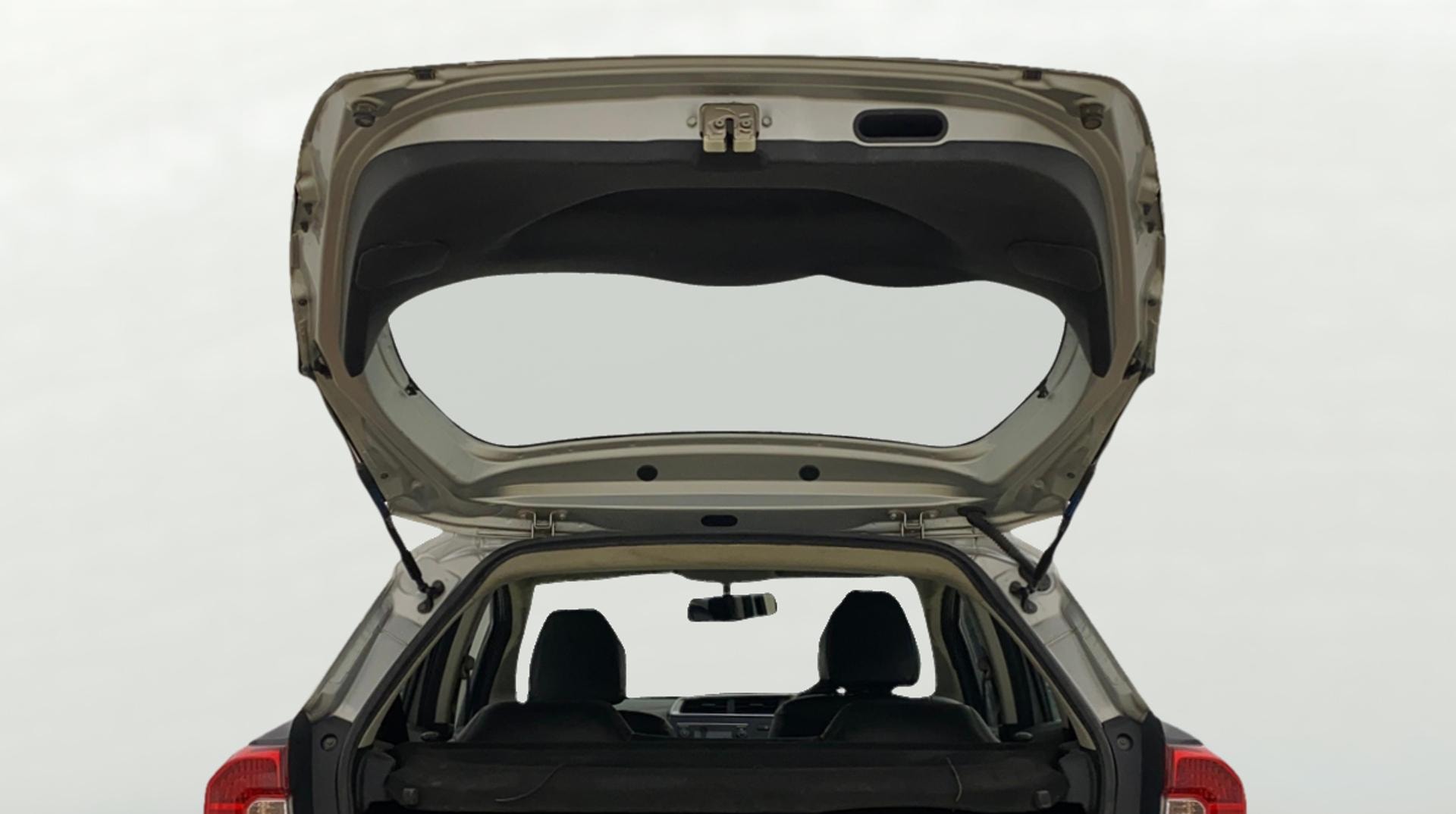 View 2019 Honda WR-V S MT Diesel Edge Edition Image 16 Used 2019 Honda WR-V S MT Diesel Edge Edition Image 16