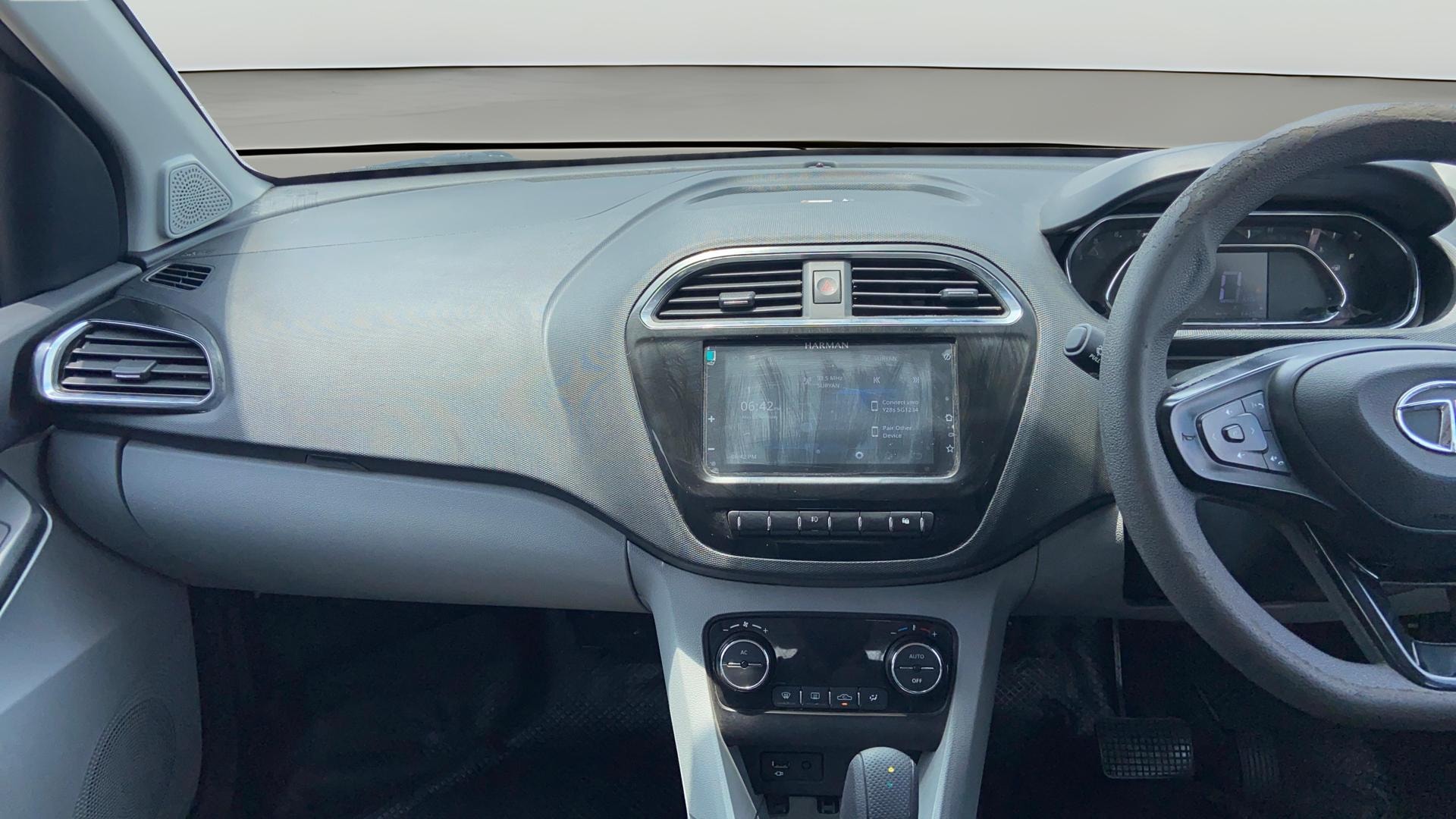 View 2021 Tata Tiago Revotorq XB Image 17 Used 2021 Tata Tiago Revotorq XB Image 17