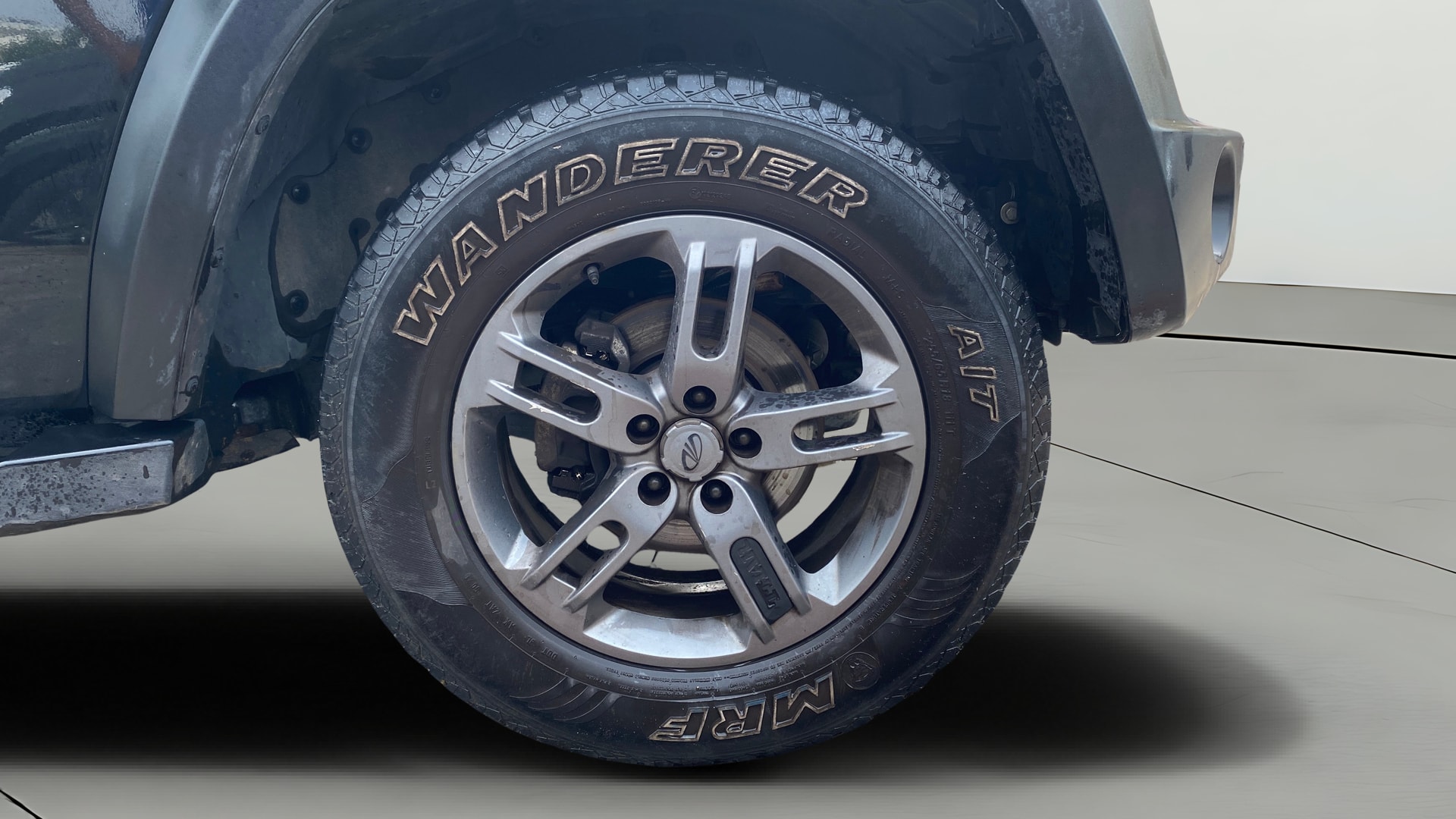 View 2022 Mahindra Thar AX Standard Manual Soft Top 6 Seater Image 40 Used 2022 Mahindra Thar AX Standard Manual Soft Top 6 Seater Image 40