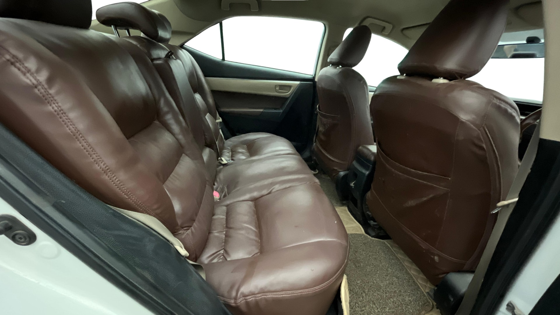 View 2014 Toyota Corolla Altis 1.8 G CVT Image 29 Used 2014 Toyota Corolla Altis 1.8 G CVT Image 29