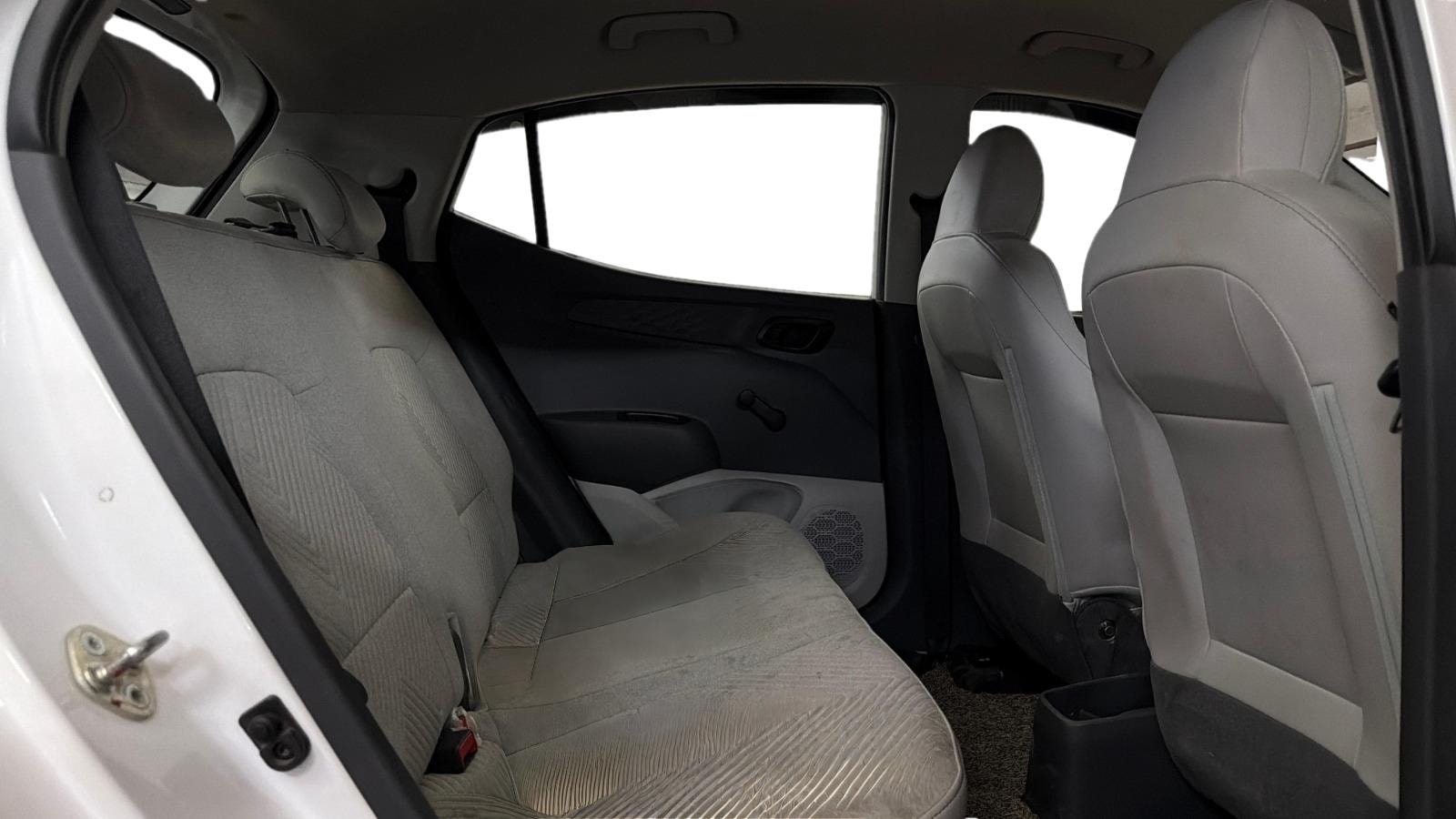 View 2024 Hyundai Grand i10 Nios Era Petrol Image 33 Used 2024 Hyundai Grand i10 Nios Era Petrol Image 33