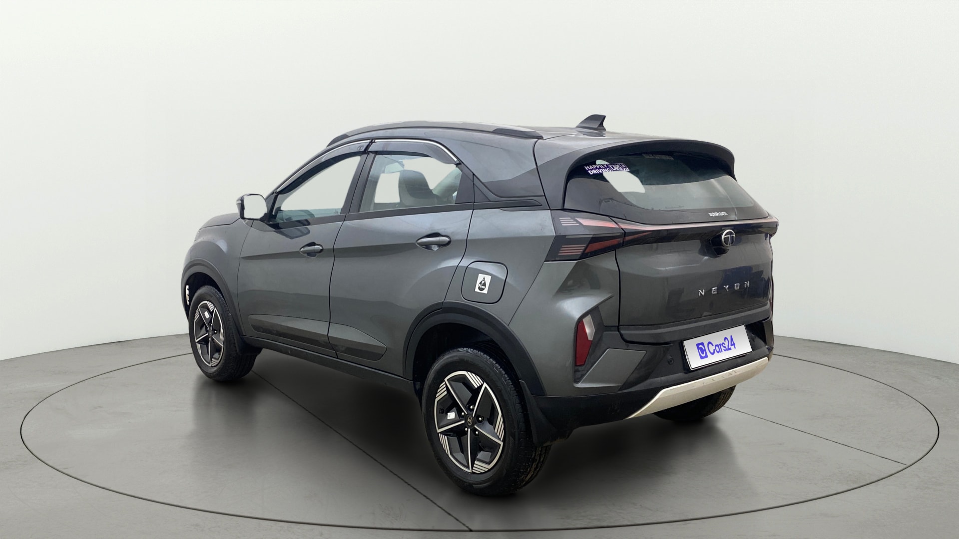 View 2024 Tata Nexon Revotron XE Image 2 Used 2024 Tata Nexon Revotron XE Image 2
