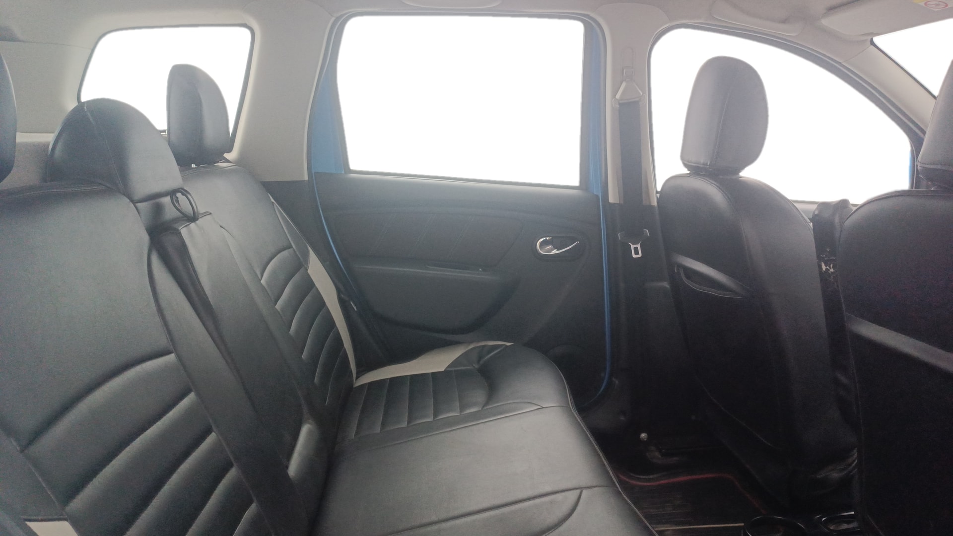 View 2021 Renault Duster 1.3L Turbo Petrol RXZ Image 30 Used 2021 Renault Duster 1.3L Turbo Petrol RXZ Image 30