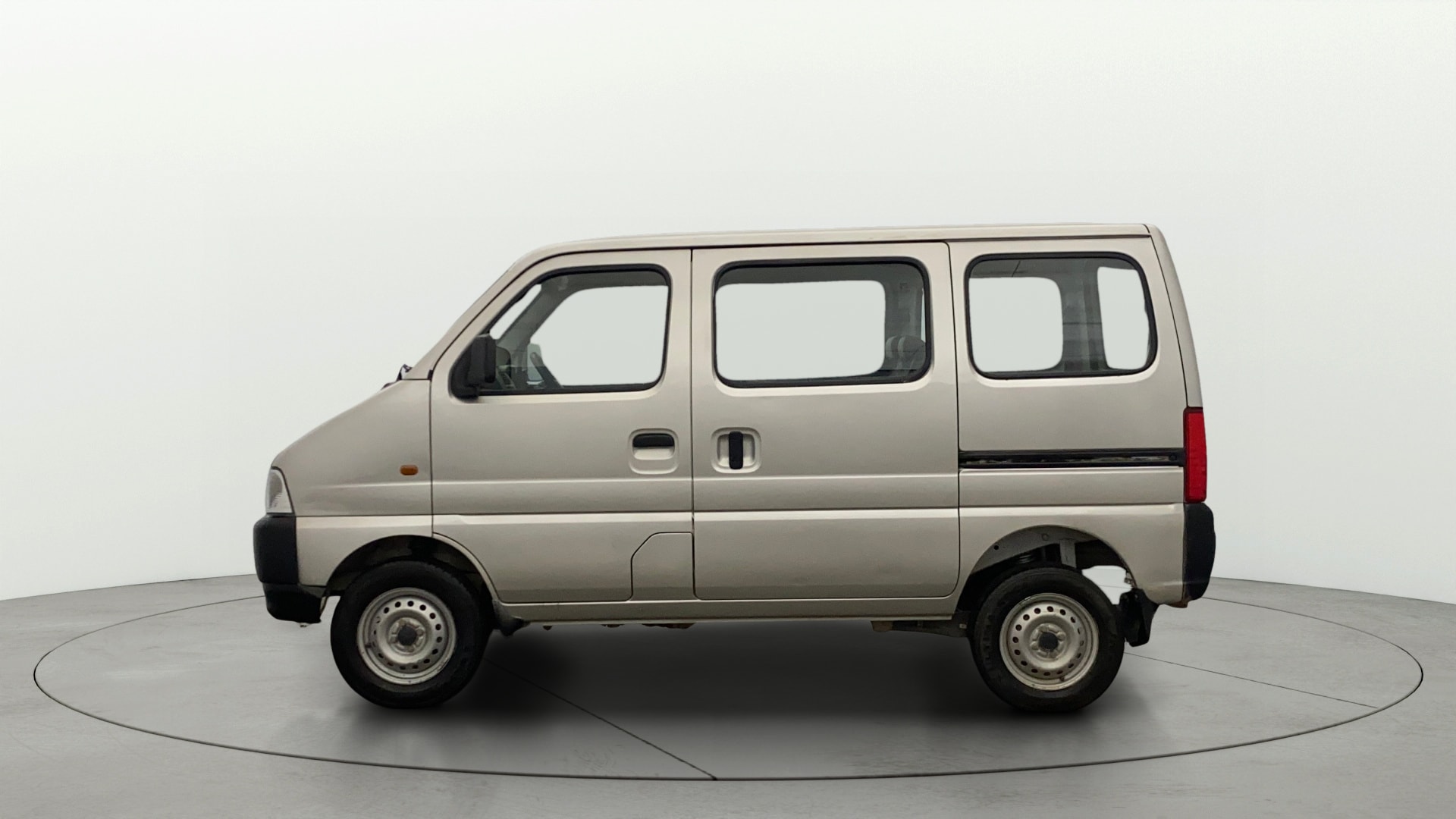 View 2024 Maruti Suzuki 1000 Base Variant Image 24 Used 2024 Maruti Suzuki 1000 Base Variant Image 24