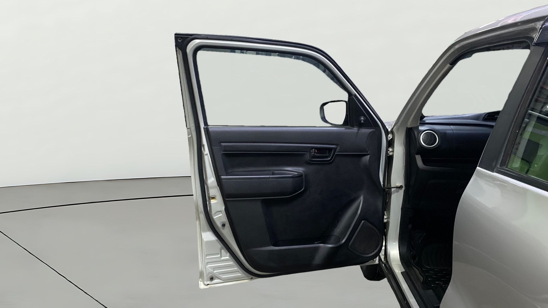 View 2022 Maruti Suzuki 1000 Base Variant Image 36 Used 2022 Maruti Suzuki 1000 Base Variant Image 36
